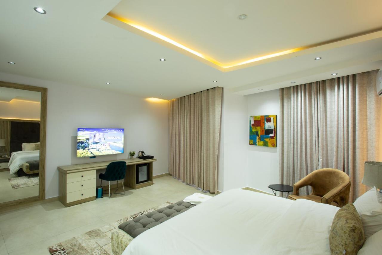 De Manchy Hotels & Suites 이바단 외부 사진